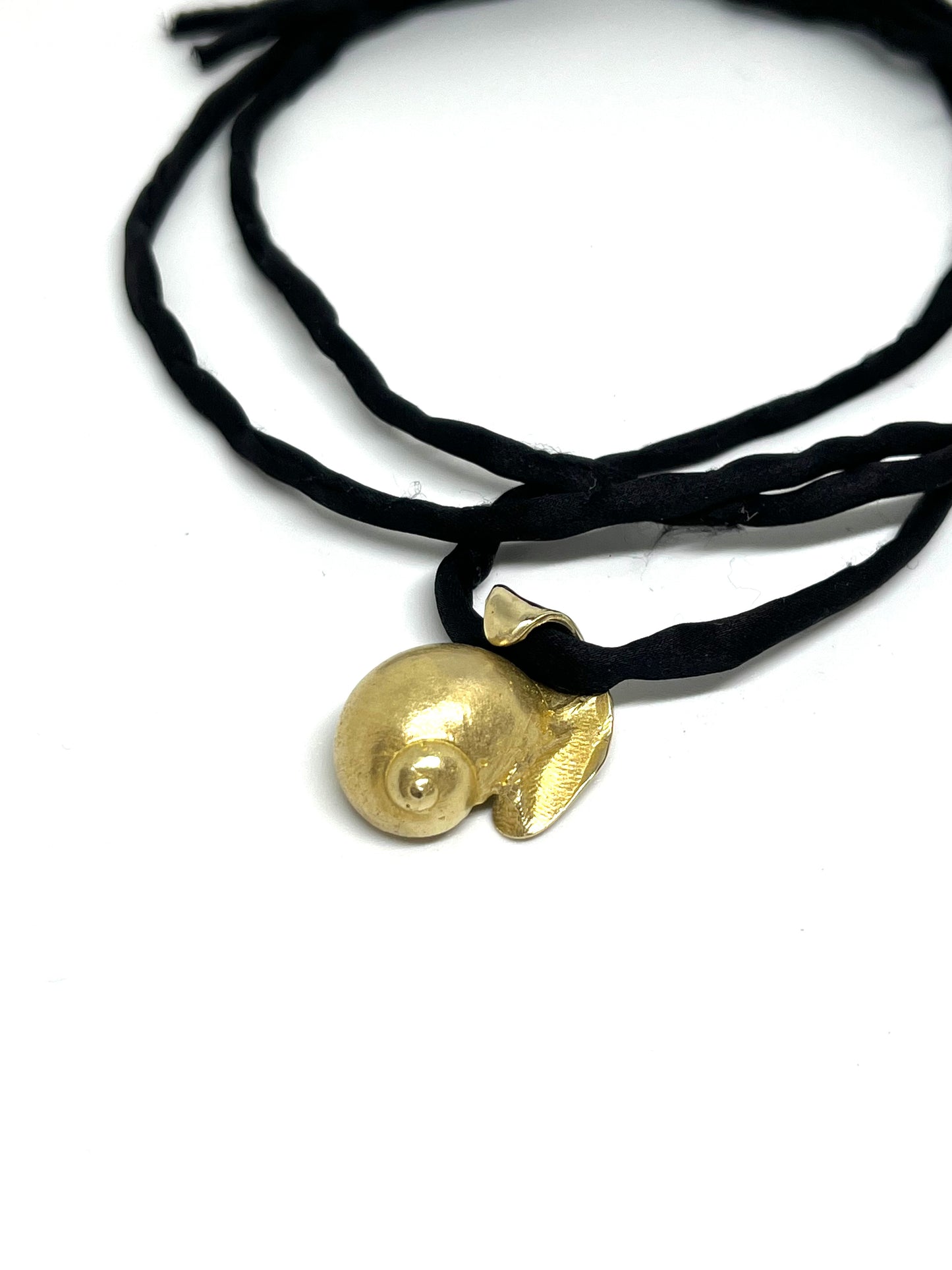 Escargot Choker